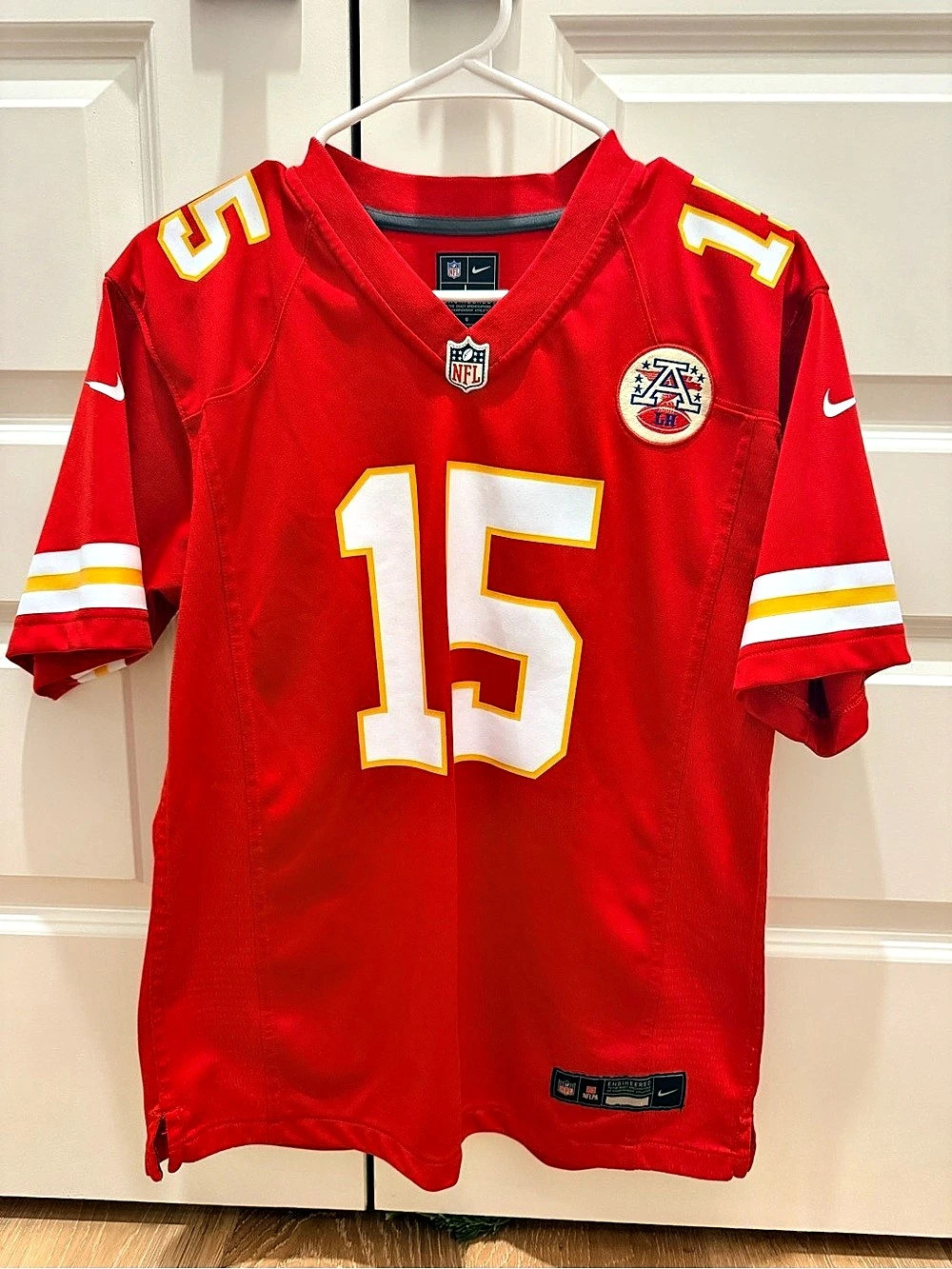 Nike Patrick Mahomes #15 Kansas City Chiefs Jersey Youth Red Size Large like New